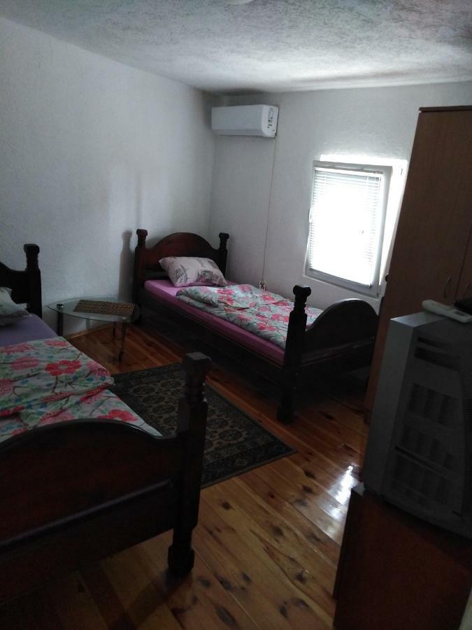 Apartmani Emil 波德戈里察 外观 照片